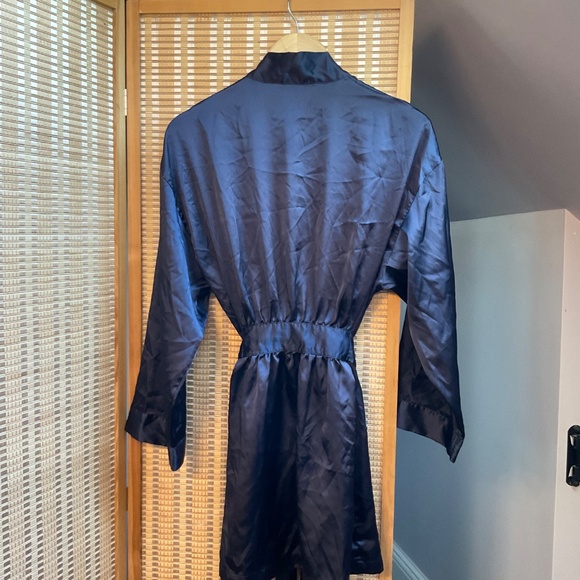 Victorias Secret Womens Robe Dark Blue Navy Silky Tie 3/4 Sleeve One Size - Picture 3 of 10